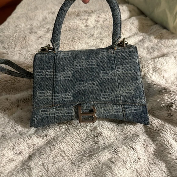 Balenciaga bag - Picture 1 of 4